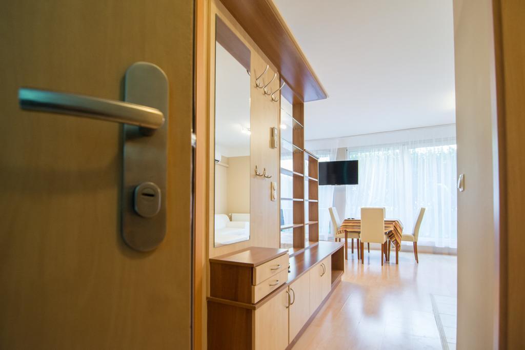 Center Haz Apartman Budapest Exteriör bild